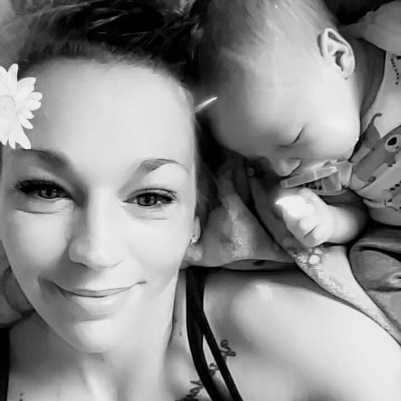 Meet your Posher, Sabrina - Picture 1 of 1